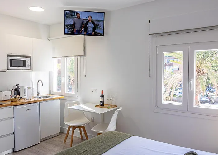 Bambú Vegueta Alquiler Por Habitación Apartamento *